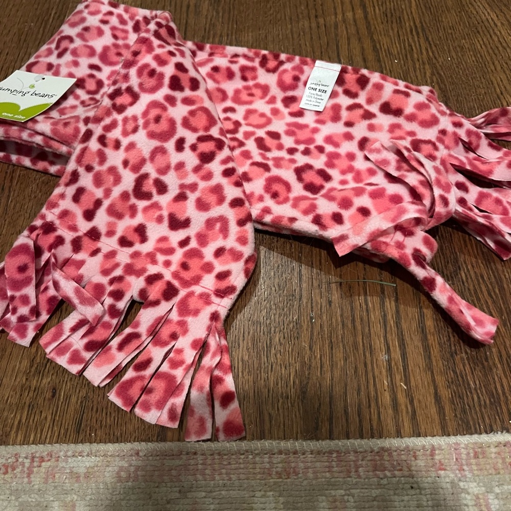 Pink Leopard Scarf, NWT - Picture 2 of 4
